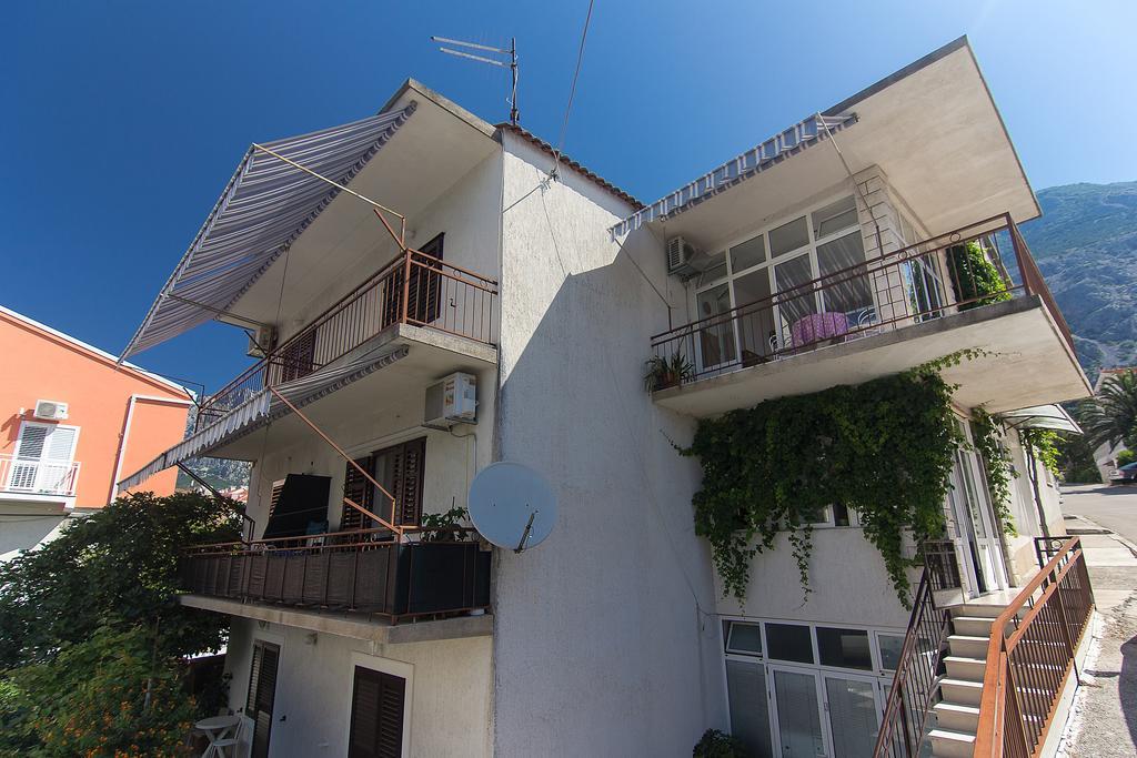 Guesthouse Josko Makarska Exterior foto